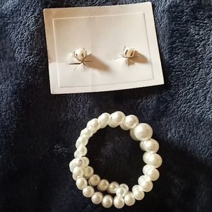Faux Pearl bracelet and earrings set